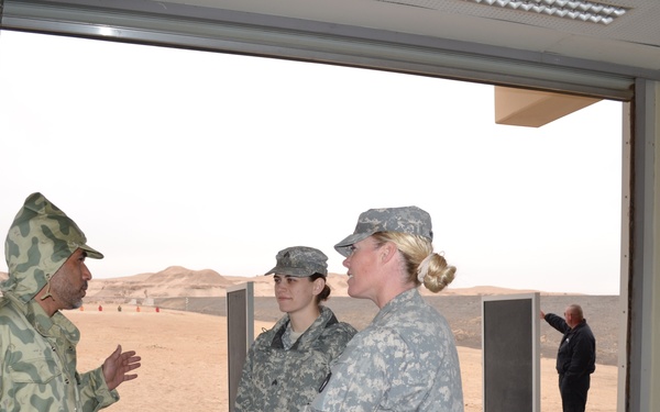 Kuwait and Minnesota National Guard soldiers train together