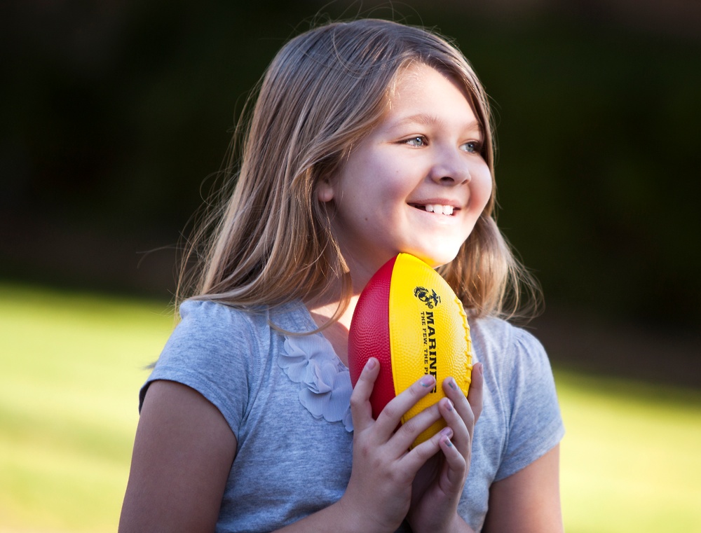 Marines, Semper Fidelis Bowl athletes at the Fiesta Bowl Parade