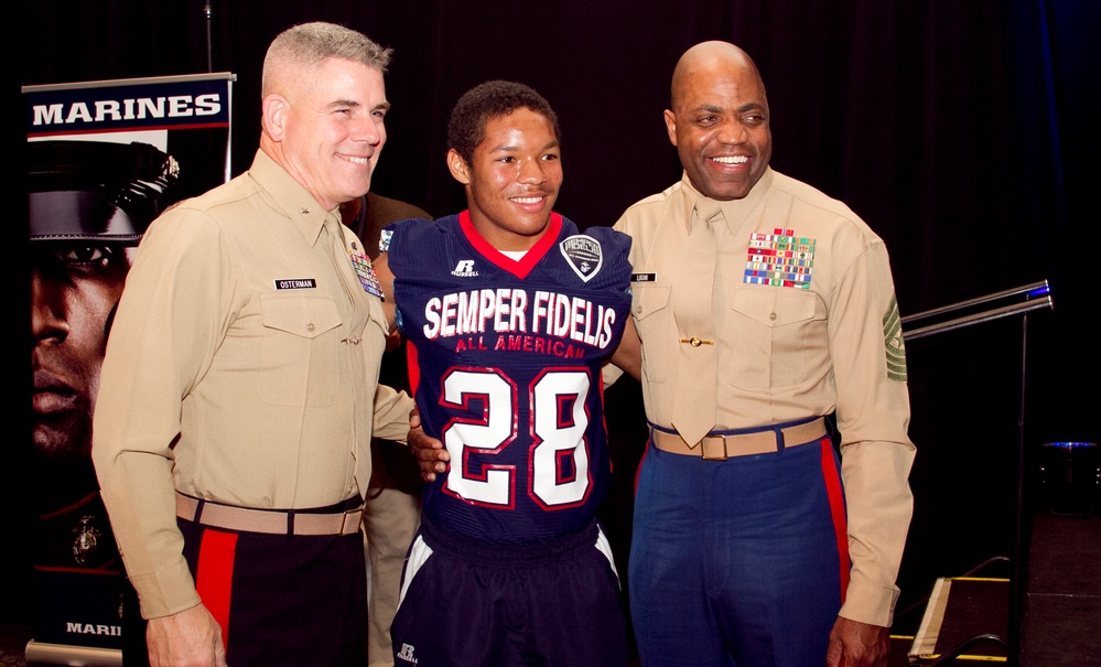 Semper Fidelis All-Americans attend awards banquet