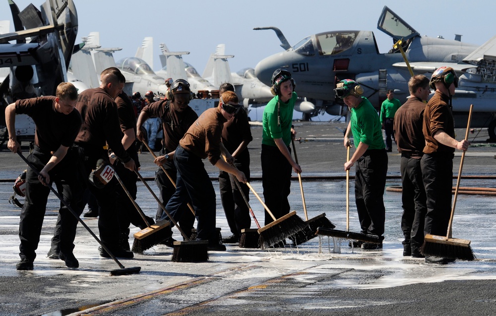 USS Carl Vinson activity