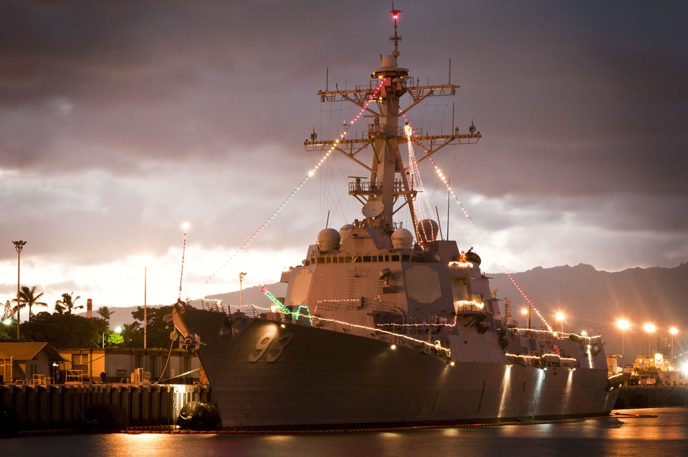 USS Chung-Hoon lights up the night sky