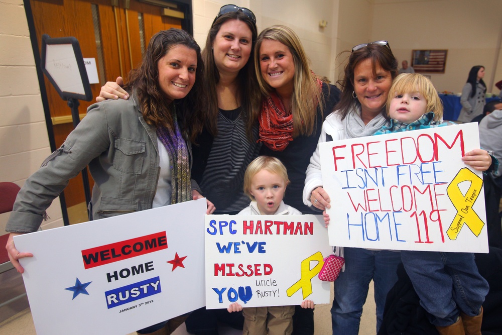 119th soldiers reunited with families