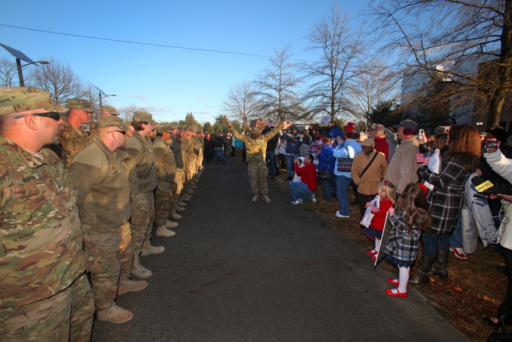 119th soldiers reunited with families