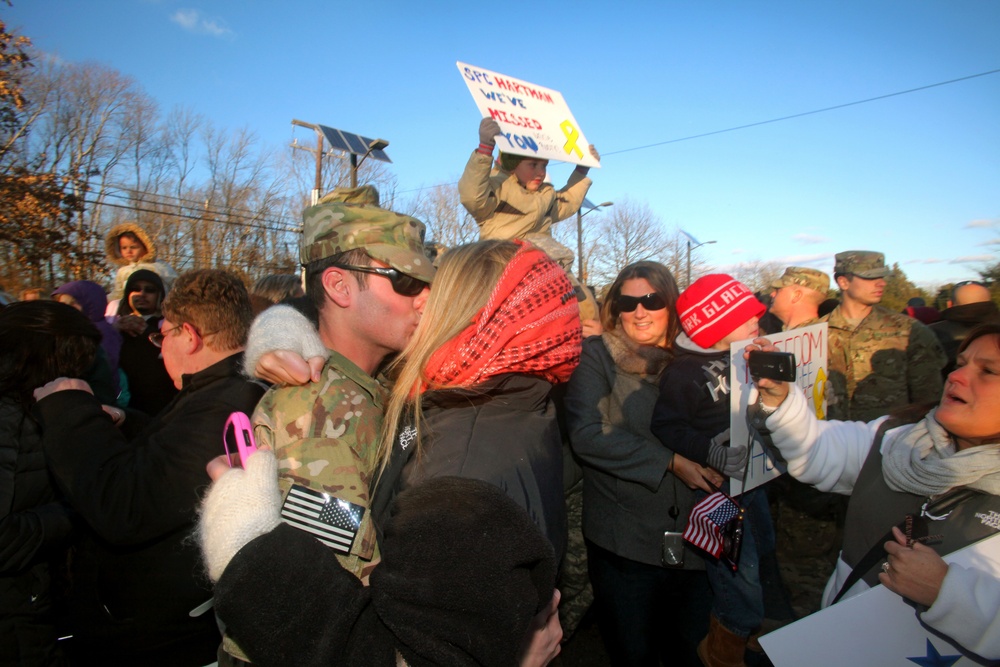 119th soldiers reunited with families