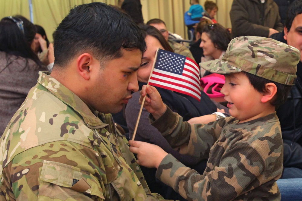 119th soldiers reunited with families