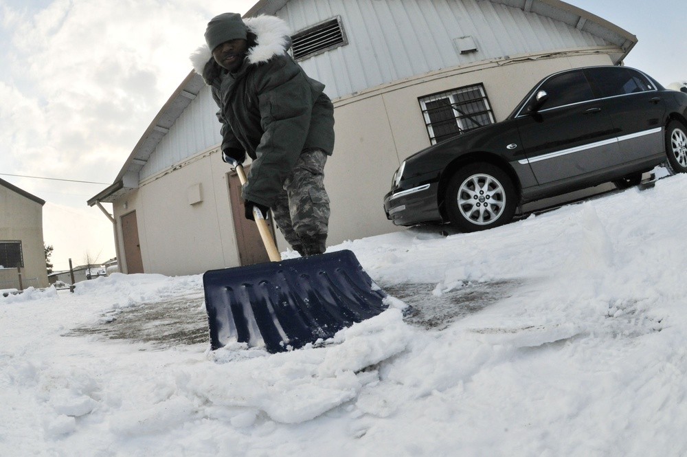 Snow day at Kunsan