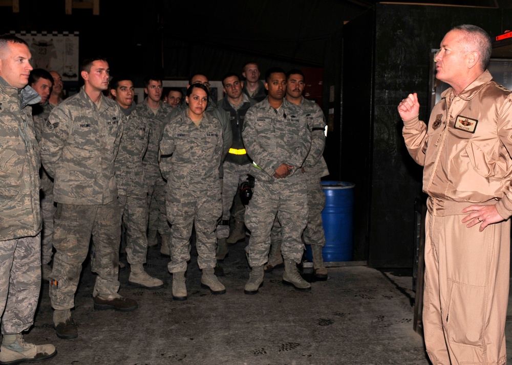 Maj. Gen. Etter visits Bagram Air Field