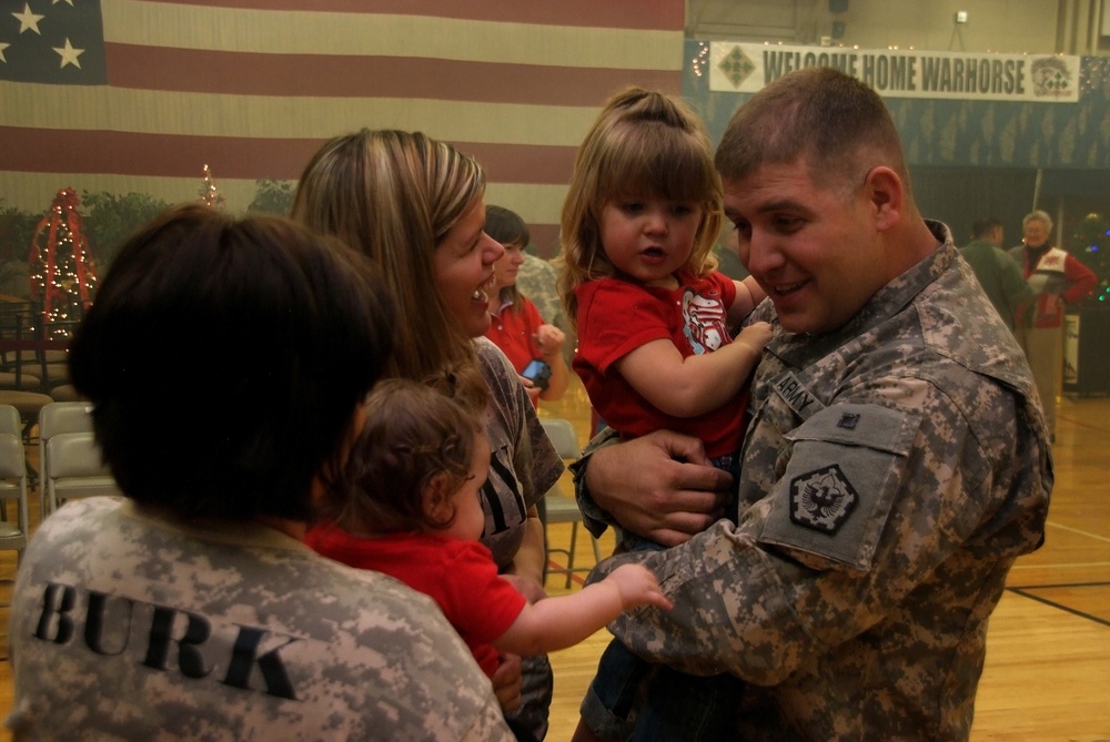 Engineers return from Iraq, cut forces in Afghanistan