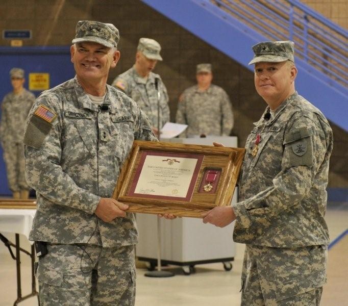 N.D. Guard leader retires