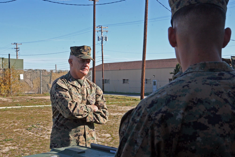 General visits 4th Recon before Black Sea Rotational Force Deployment