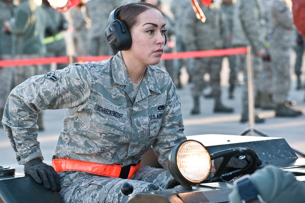 Fourth quarterly load crew competition