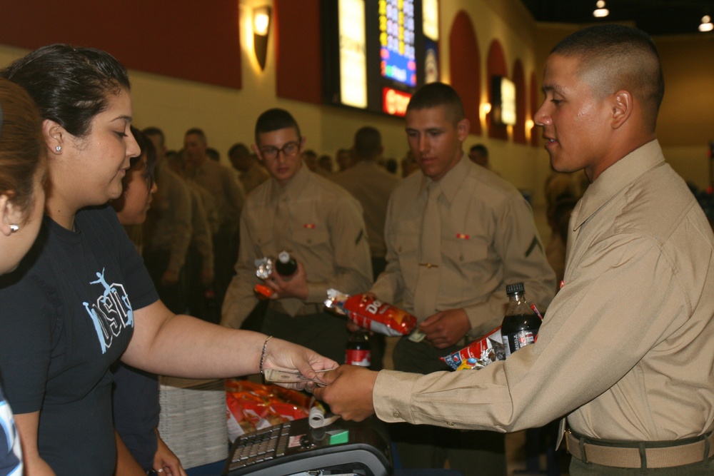 USD shows military appreciation