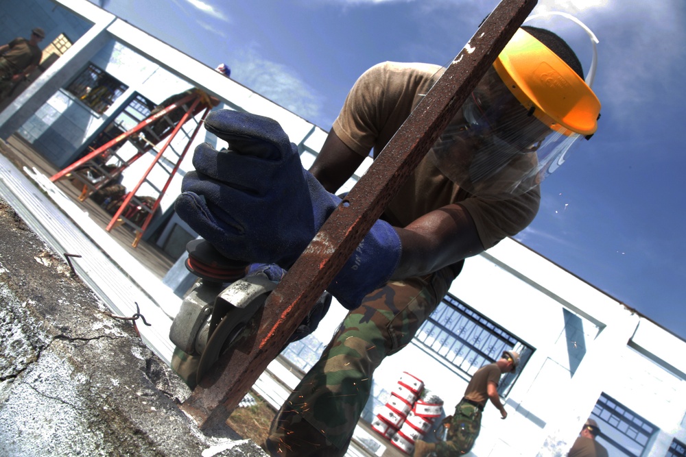 HSV-2 Swift/Southern Partnership Station 2012