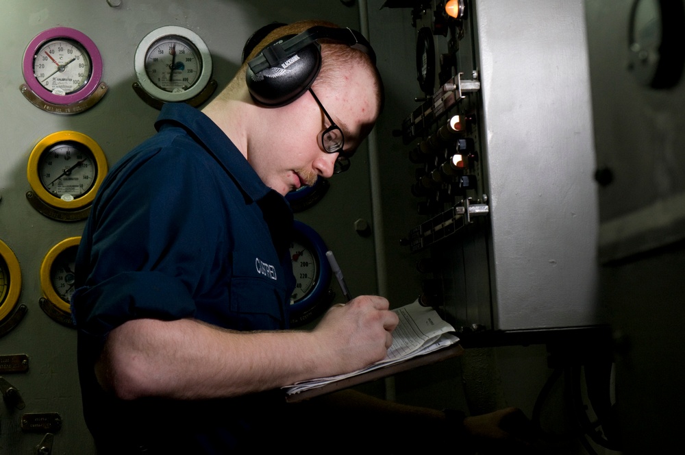 Activity aboard USS Carl Vinson