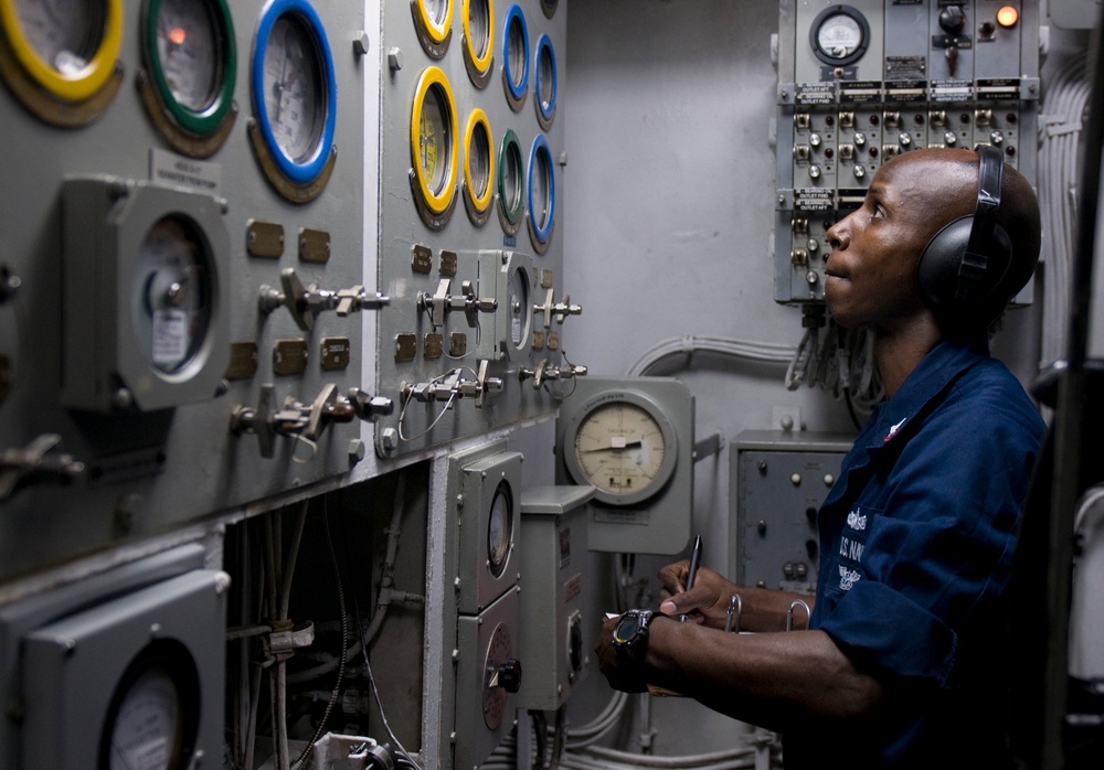 Activity aboard USS Carl Vinson