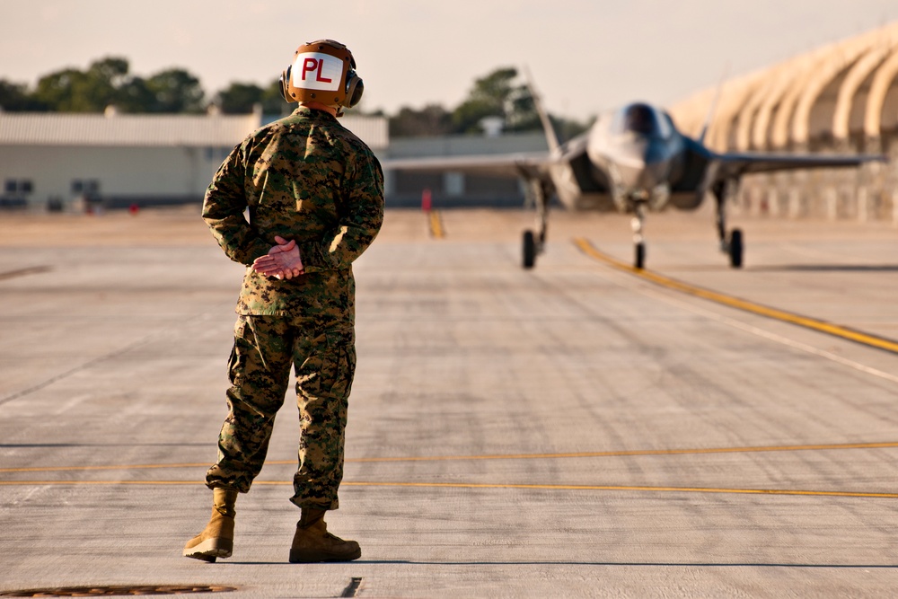 F-35B maintainer trains to be part of aviation history