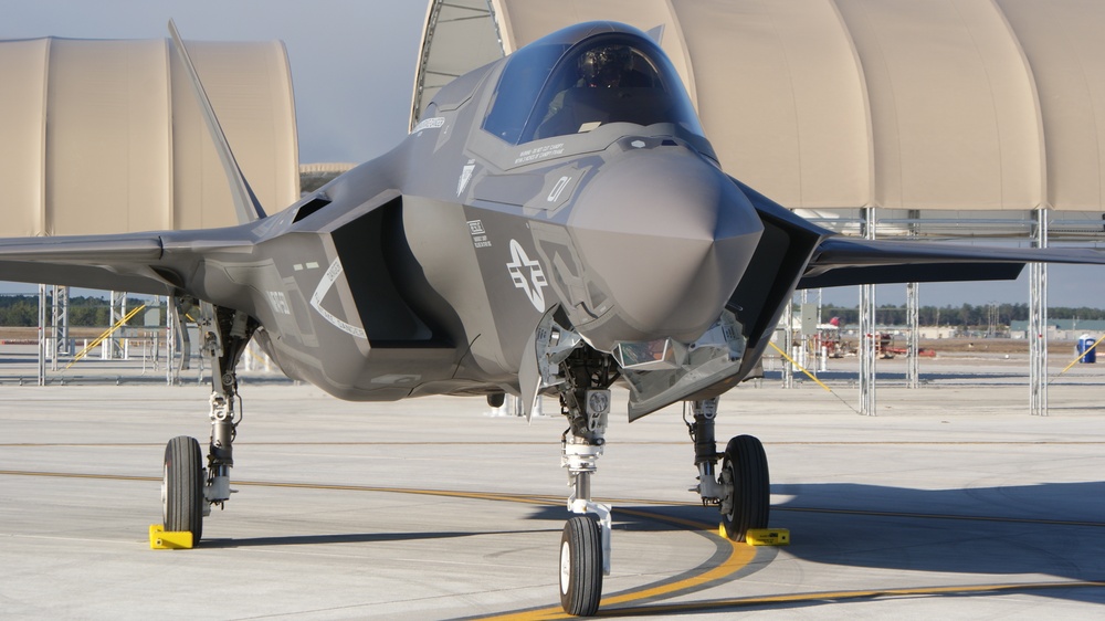 Lightning strikes twice for 2nd MAW: Marine Corps welcomes first F-35B aircraft to its fleet