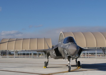 Lightning strikes twice for 2nd MAW: Marine Corps welcomes first F-35B aircraft to its fleet