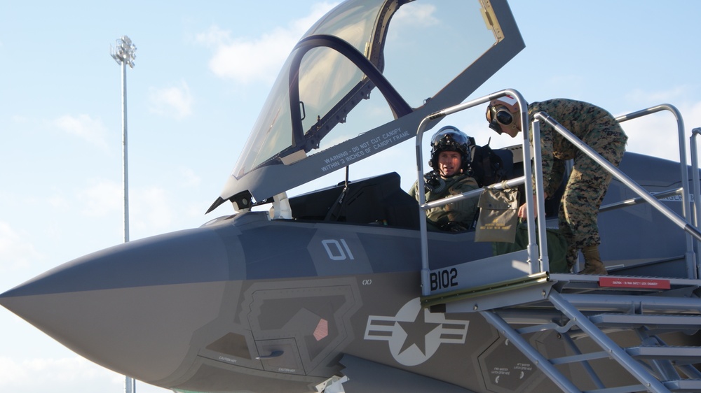Lightning strikes twice for 2nd MAW: Marine Corps welcomes first F-35B aircraft to its fleet