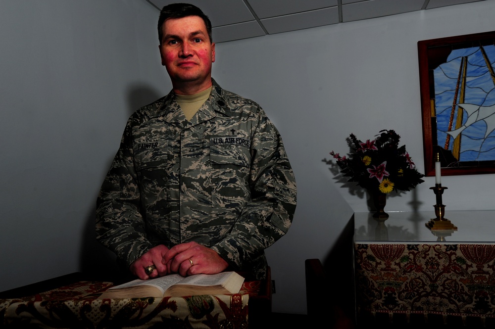 God and war: Chaplain offers guidance in Iraq, VA hospital