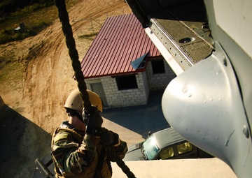 Rope suspension training in Rota, Spain
