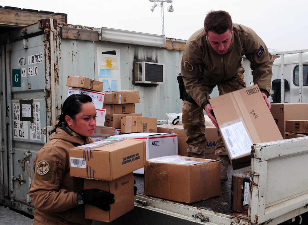 New Zealand Element serves as logistical gateway