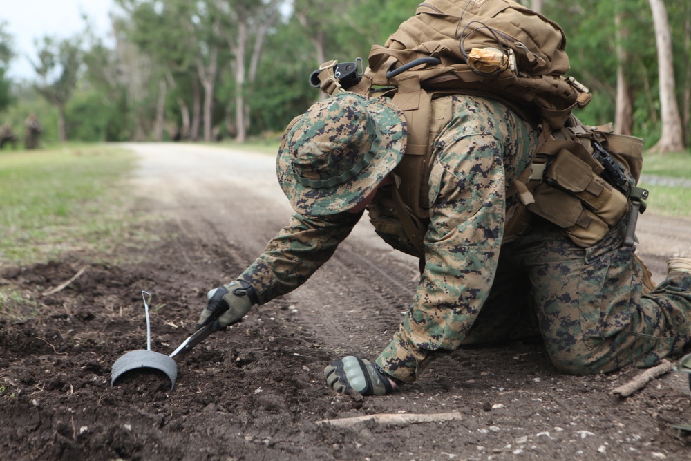 31st MEU’s Boat Company secures beach with amphibious assault