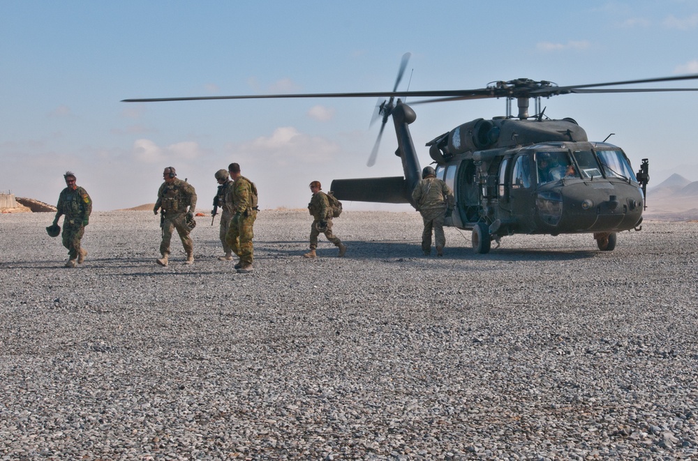 Maj. Gen. James Huggins visits FOB Lagman, Afghanistan