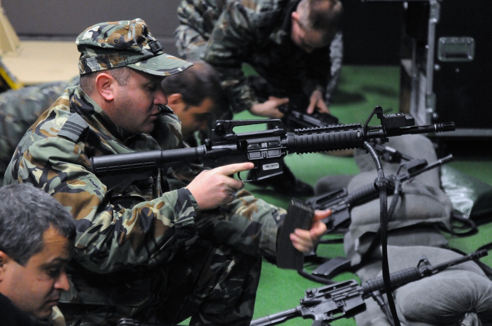 Bulgarian soldiers EST 2000