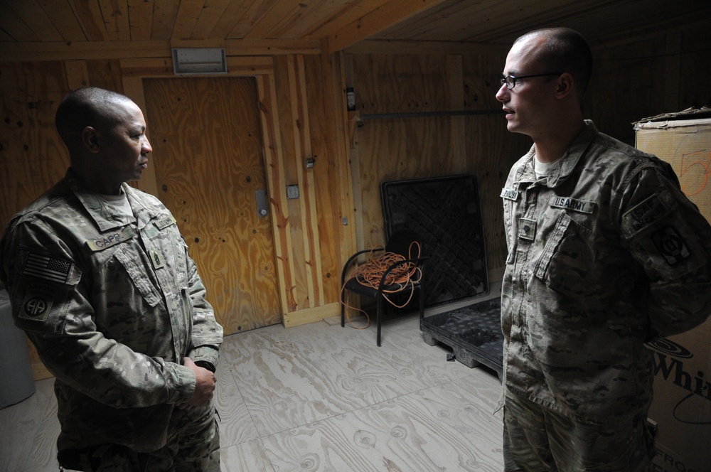 DVIDS News ISAF command sergeant major visits with ‘Resolute’ warriors