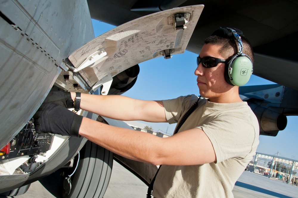 Kandahar's EAMS maintains airpower for area of responsibility