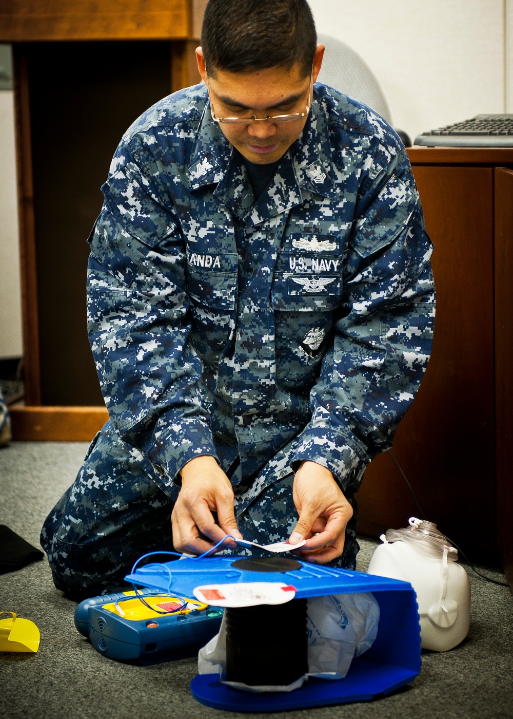 Naval Network Warfare Command conducts CPR training