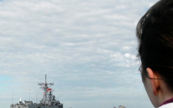 USS Nicholas leaves Norfolk