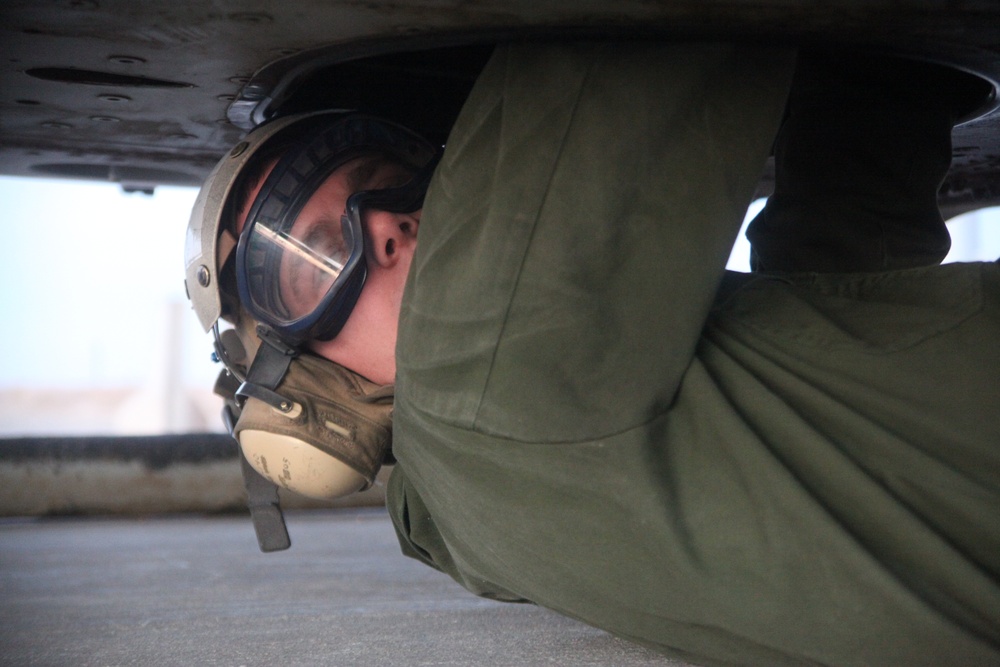 Marine helicopter mechanic in Afghanistan saves lives with maintenance discovery