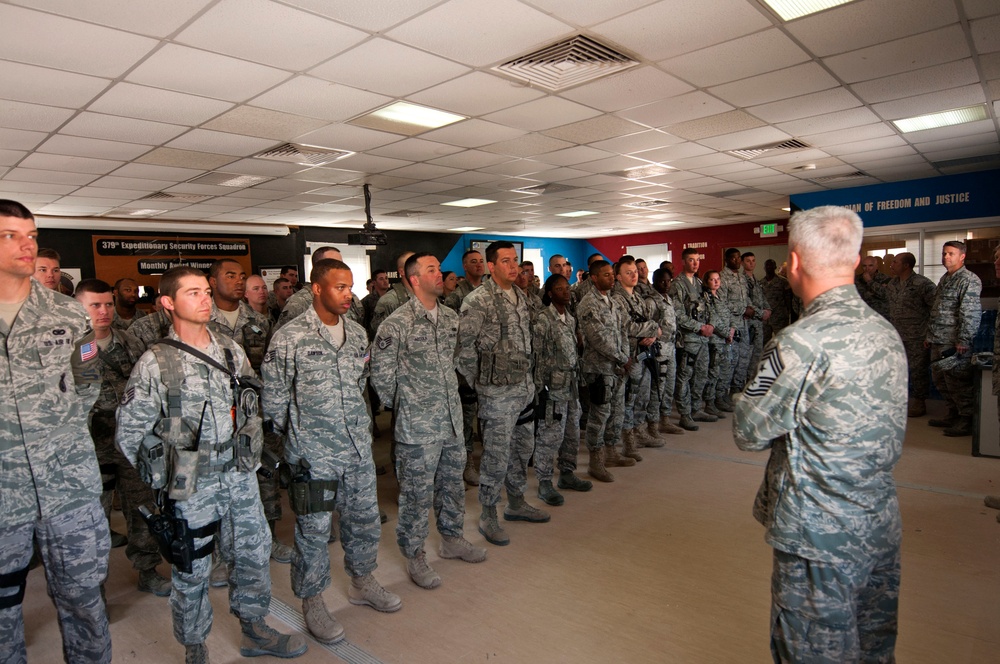 AFCENT command chief visits 379th AEW airmen