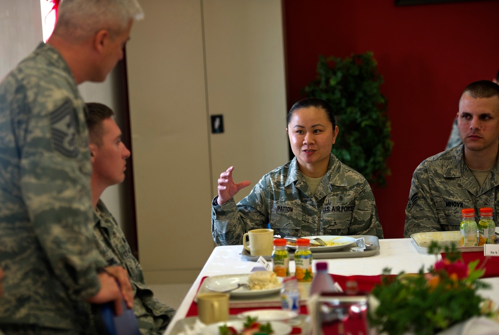 AFCENT command chief visits 379th AEW airmen