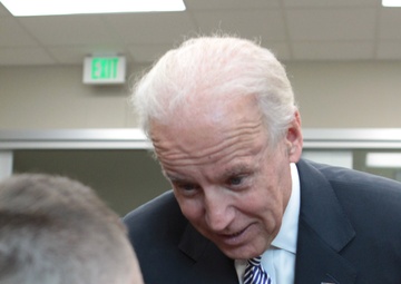 Vice president, second lady visit Camp Pendleton