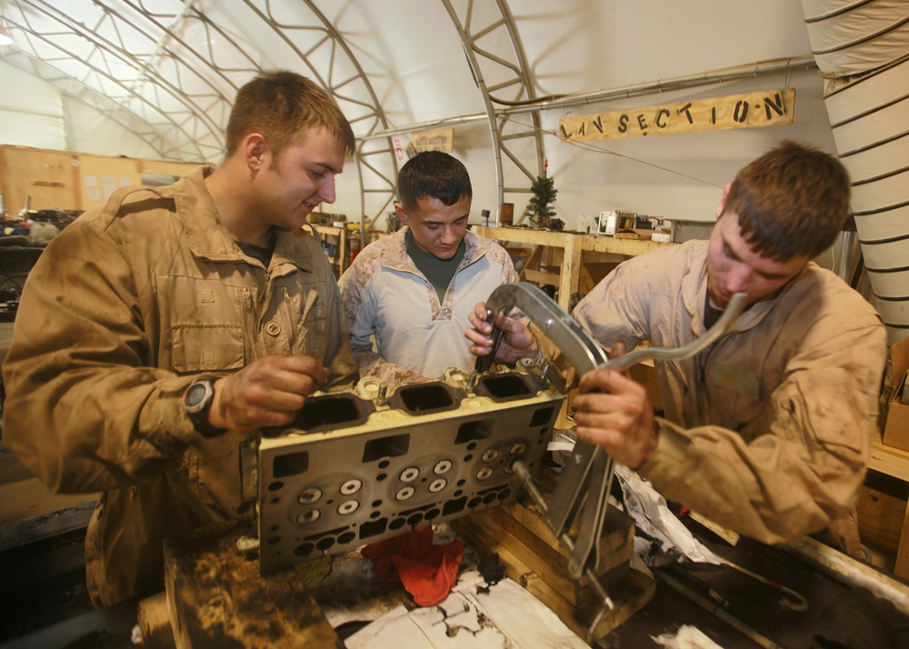 DVIDS - Images - UK troops fall in with MSB Marines during exchange ...