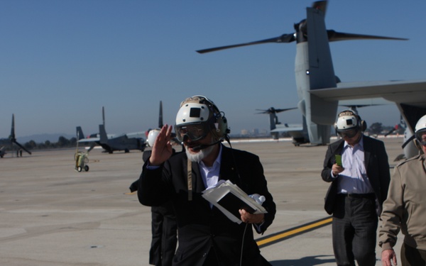 Japanese dignitaries preview MV-22B