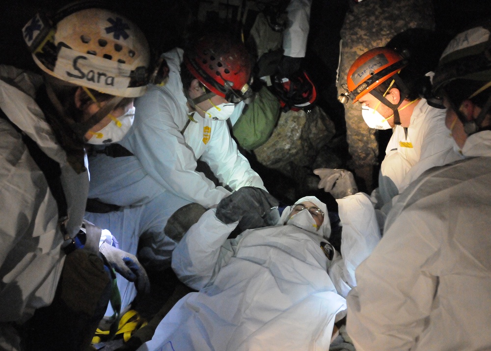 South Dakota National Guard conducts rescue training at Jewel Cave