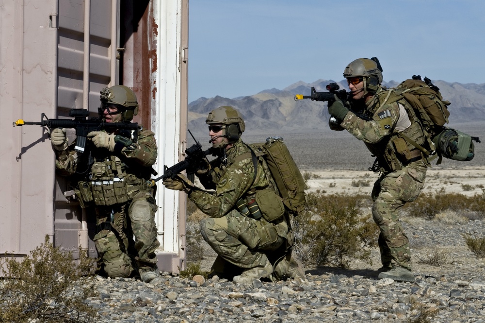 58th Rescue Squadron pararescuemen train to fight