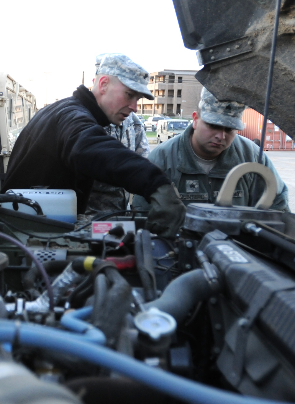 13th ESC taskers help provide Dutch soldiers the opportunity to train