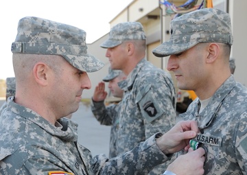 Three Currahees receive medals for valor