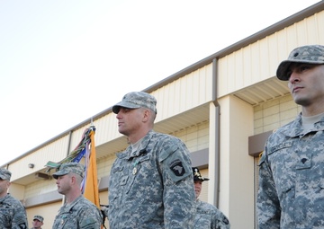 Three Currahees receive medals for valor