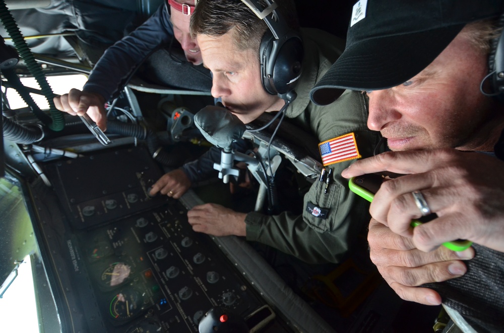 PGA golfers receive orientation flight