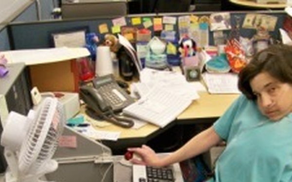 DoD honors outstanding DCMA employee