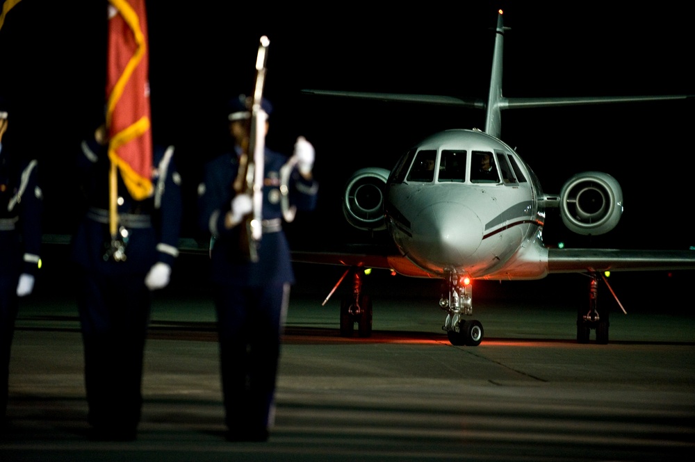 US Marine Corps Cpl. Jon-Luke Bateman returns home