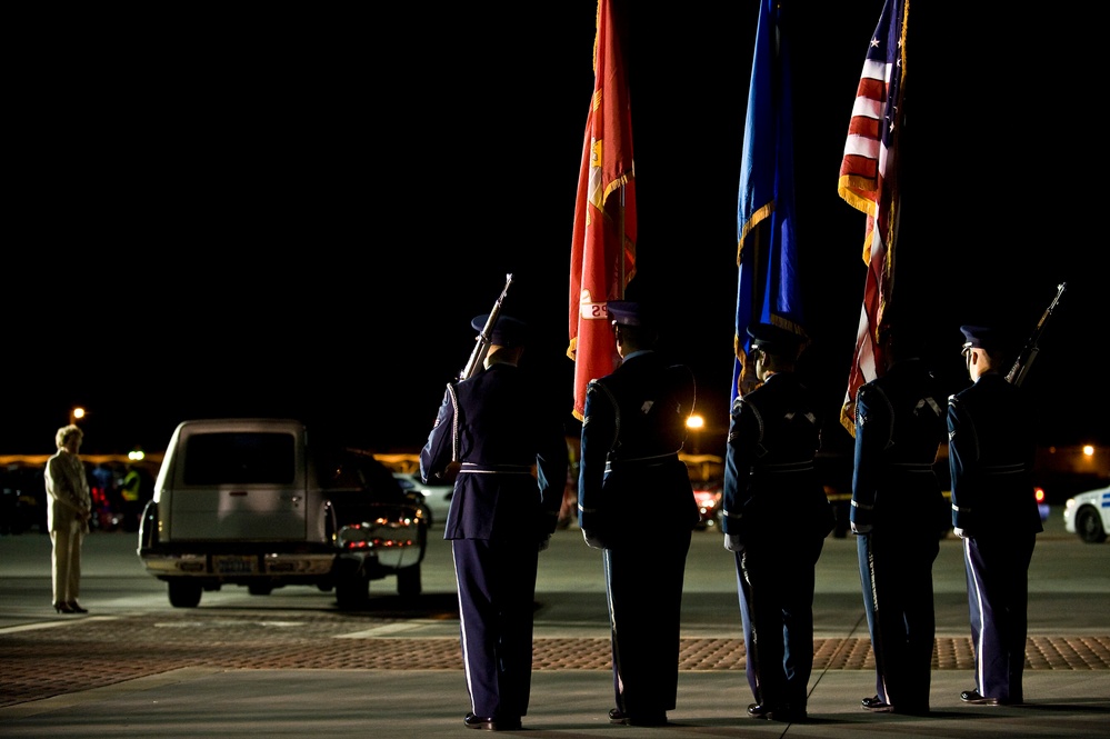 US Marine Corps Cpl. Jon-Luke Bateman returns home