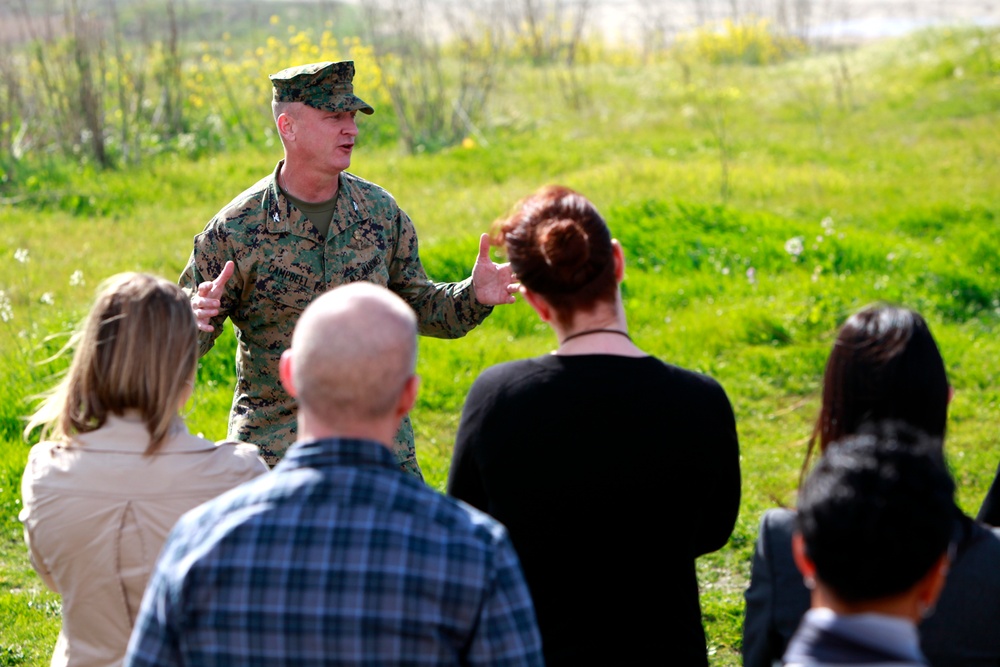 Bullrush commander explains MEUs to local community business leaders