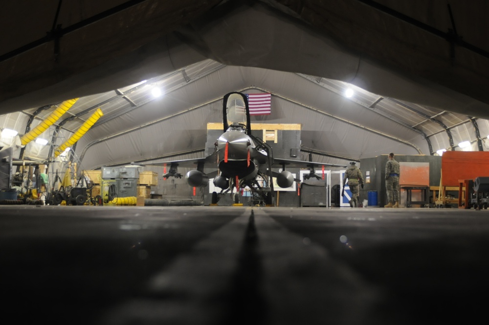 F-16C+ Fighting Falcon Bagram Night Devils
